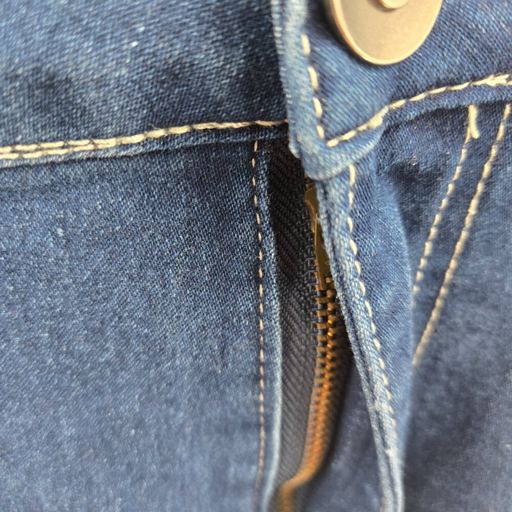 AQ Embroidered Distressed Raw Hem Jeans Juniors Size 9 - Picture 11 of 16